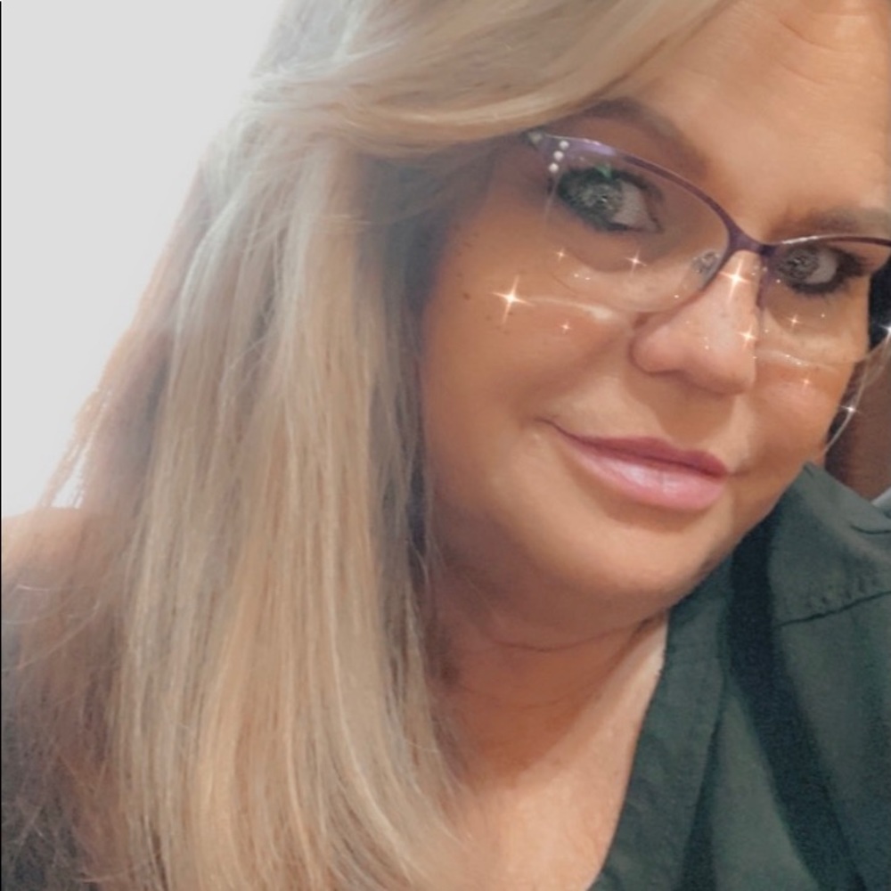 Meet your Posher, Roni